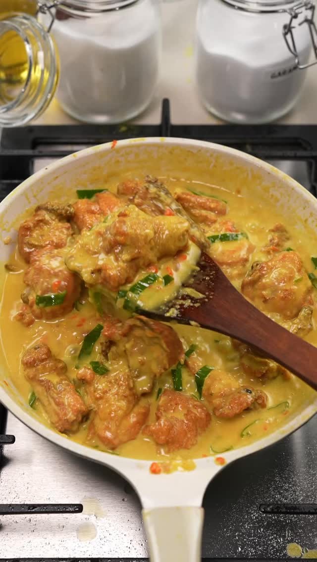 Ayam Goreng Masak Lemak Cili Api thumbnail