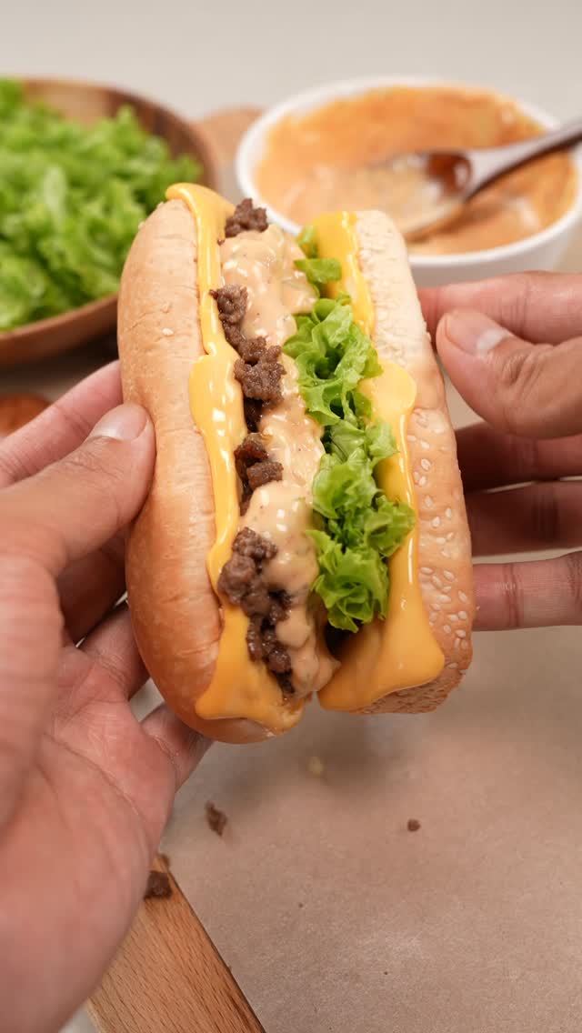 Cheesy Oblong Burger thumbnail