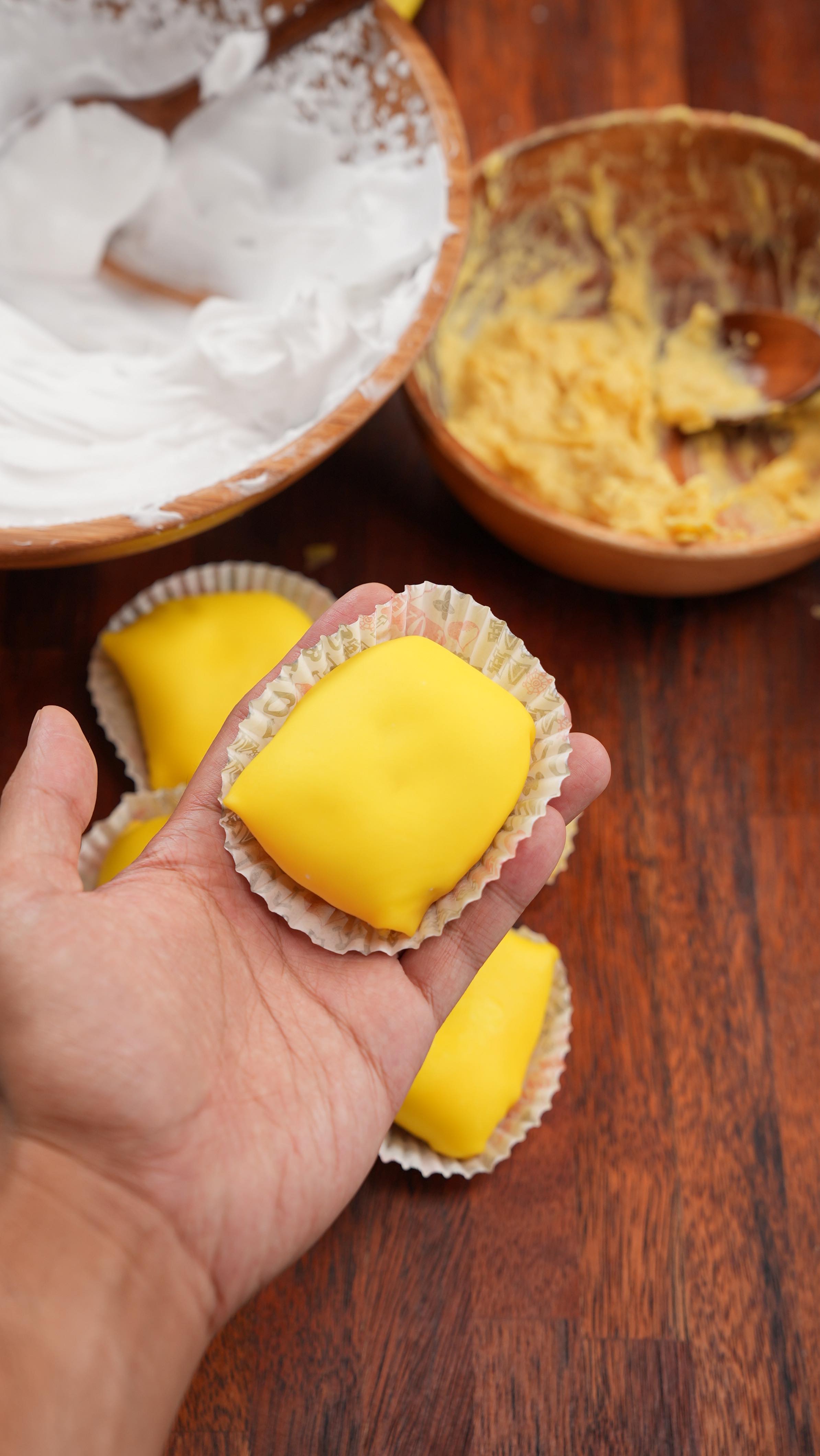 Durian Crepe thumbnail
